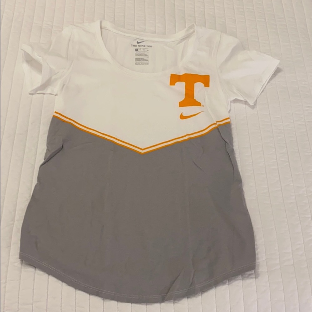 Tennessee Volunteers Nike shirt
